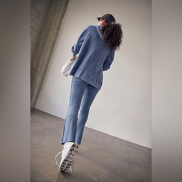 NWT FREE PEOPLE Sz L ON THE GO PANT SET WAFFLE THERMAL FLARE PANT & TOP - Picture 2 of 4